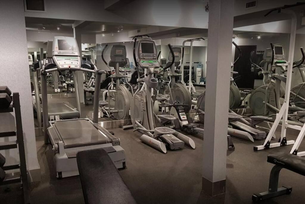 Luxury Two Queen Beds Condo - Grande Rockies Resort Indoor Parking Pool Hot Tub Gym Canmore Luaran gambar