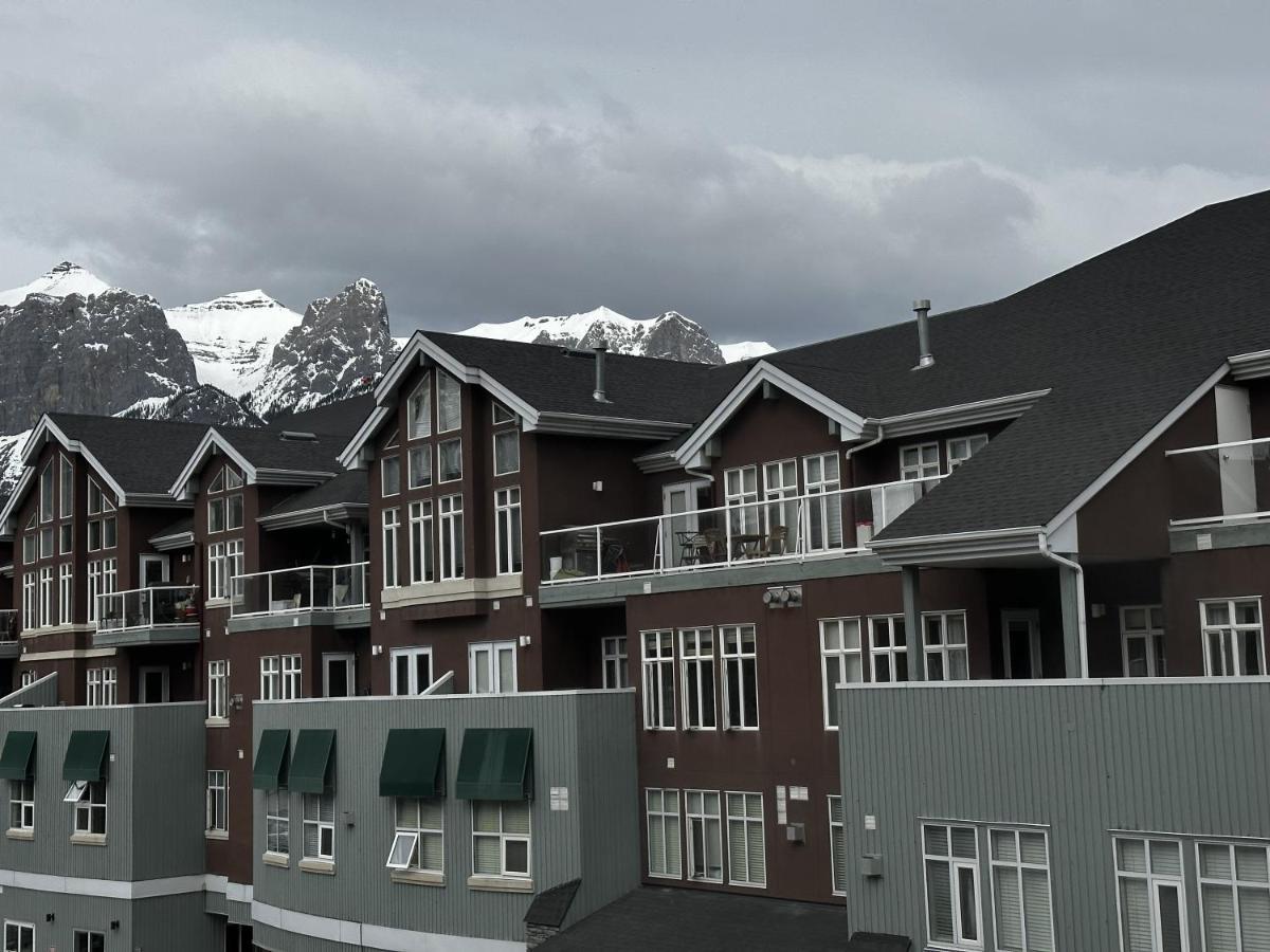 Luxury Two Queen Beds Condo - Grande Rockies Resort Indoor Parking Pool Hot Tub Gym Canmore Luaran gambar