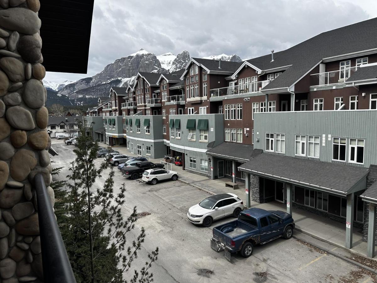 Luxury Two Queen Beds Condo - Grande Rockies Resort Indoor Parking Pool Hot Tub Gym Canmore Luaran gambar
