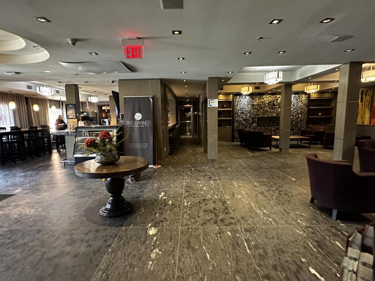 Luxury Two Queen Beds Condo - Grande Rockies Resort Indoor Parking Pool Hot Tub Gym Canmore Luaran gambar